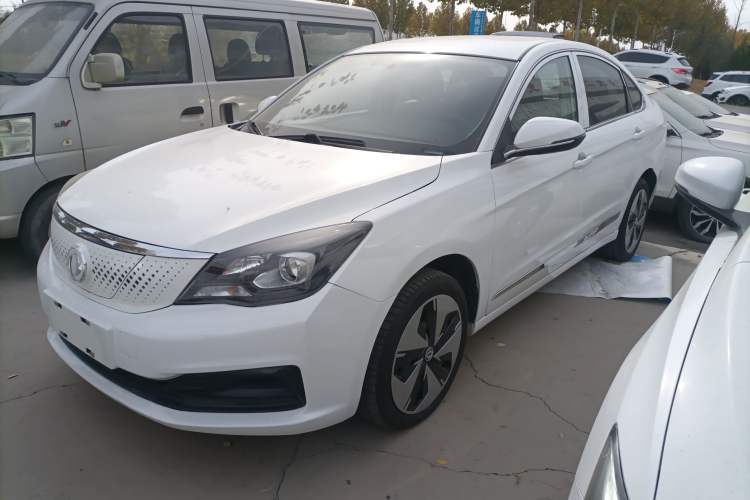 Used Dongfeng Aeolus E70 2023 500 Smart Version Lithium Iron Phosphate 48.6 kWh 110 kW
