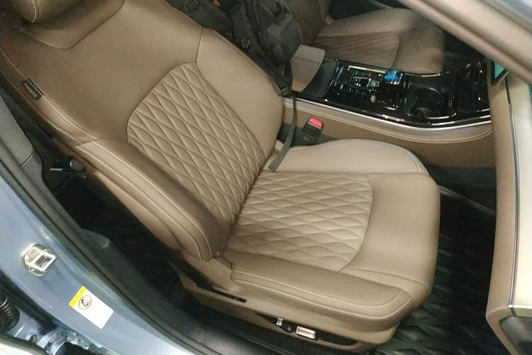 Used BYD Han 2023 EV Champion Edition 605KM Front-Drive Premium Model
