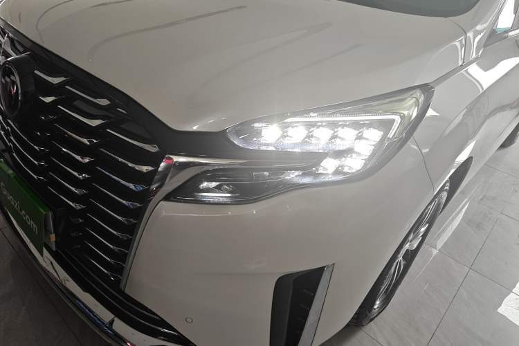 Used Buick GL8 2023 ES Lu Zun Deluxe Model
