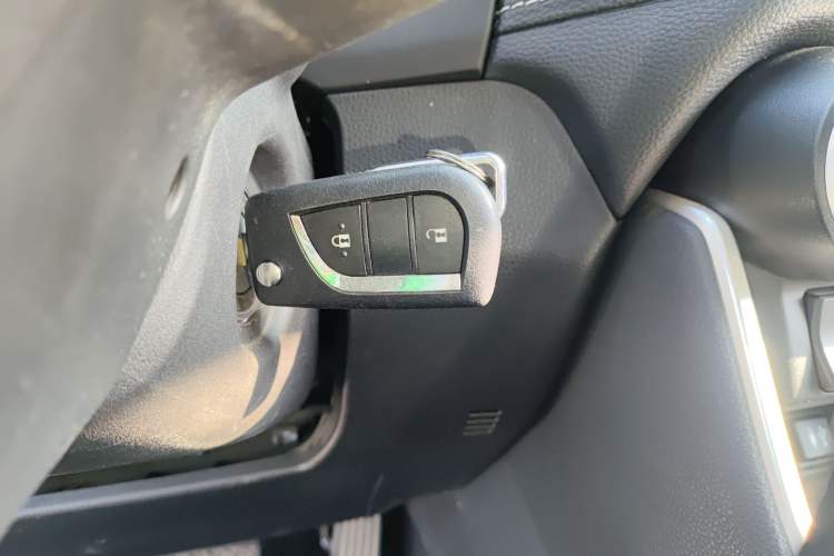 Used Toyota RAV4 2020 2.0L CVT Two-Wheel Drive Urban Edition
