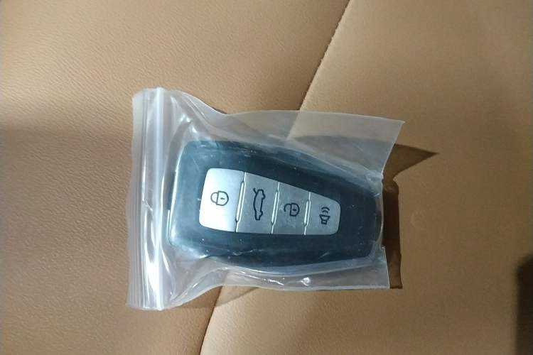 Used Geely Auto Emgrand 2025 4th Generation 1.5L CVT Flagship Version
