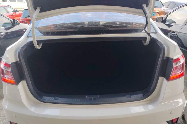 Used Changan Eado DT 2018 1.6L Manual Comfort Model
