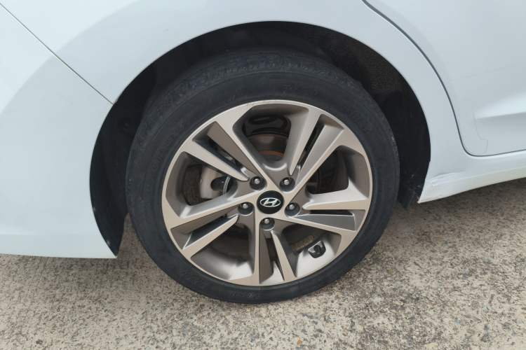 Used Hyundai Elantra 2016 1.6L Automatic ZhiXuan – Elite Version