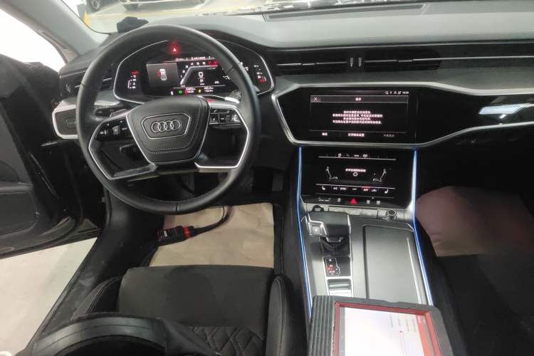 Used Audi A7L 2024 45 TFSI quattro Luxury Edition
