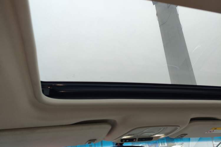 Used Buick GL8 2021 ES Landtrek 653T Comfort Edition