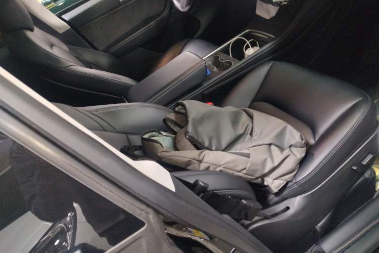 Used Tesla Model Y 2022 Rear-Wheel-Drive Version