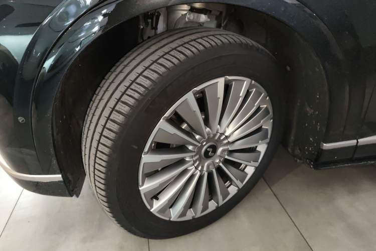 Used ONVO Luxeed L90 
