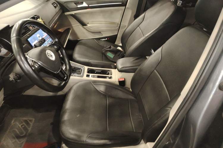 Used Volkswagen Golf 2015 1.6L Automatic Comfort Model