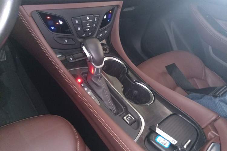 Used Buick Envision 2018 20T Two-Wheel Drive Luxury Model