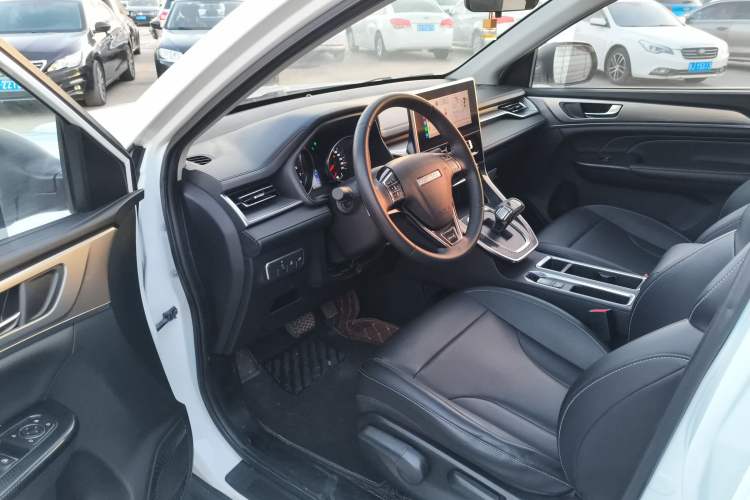 Used Haval M6 2021 PLUS 1.5T DCT Luxury Smart Connectivity Model
