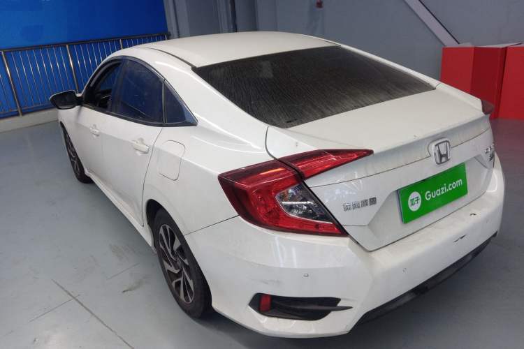 Used Honda Civic 2016 220TURBO CVT Luxury Edition
