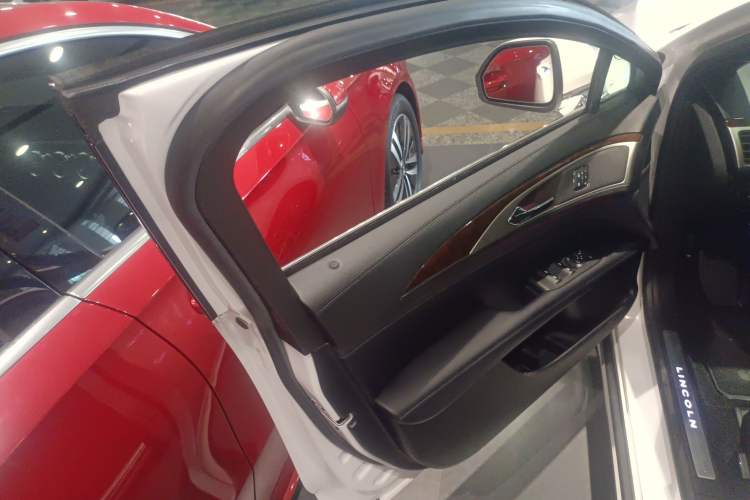 Used Lincoln MKZ 2019 2.0T Luxury Edition China VI Standard
