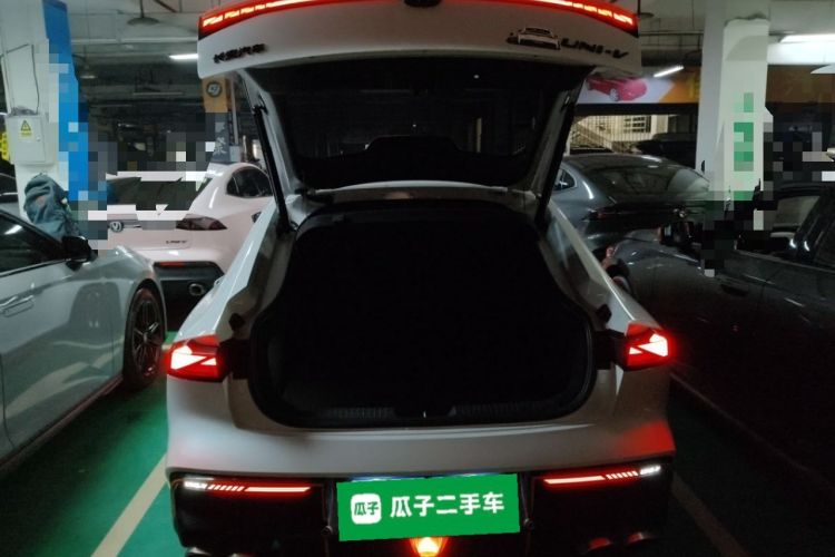 Used Changan UNI-V 2023 2.0T Leading-Speed Edition
