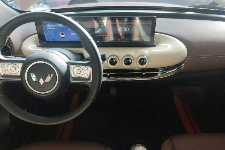 Used Wuling Bingo 2024 333 km Enjoyment Version
