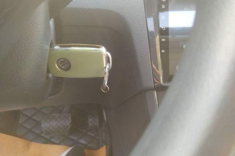 Used Volkswagen Santana 2016 1.6L Automatic Comfort Edition
