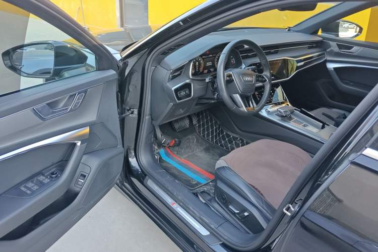 Used Audi A6L 2023 Revised 45 TFSI Prestige Dynamic Edition
