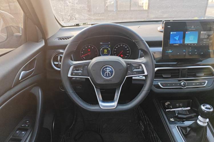 Used BYD Song 2021 Classic Edition 1.5T Manual Luxury Model
