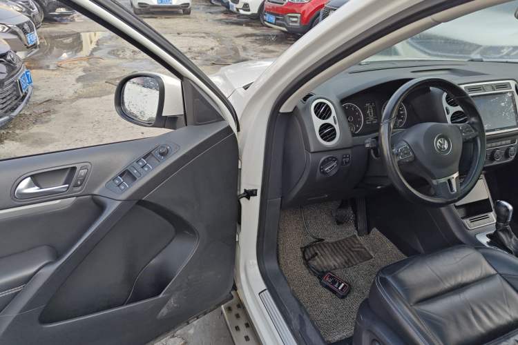 Used Volkswagen Tiguan 2017 300TSI Automatic Two-Wheel Drive Silk Road Comfort Edition
