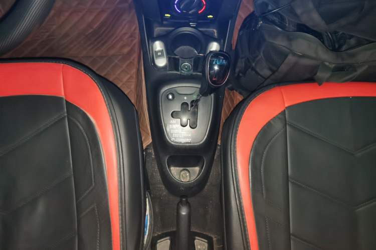 Used BYD F0 2015 1.0L AMT Joyful Cool Model
