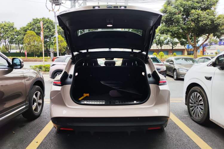 Used Nio ET5T 2023 75 kWh Touring