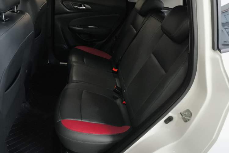 Used Changan CS15 2016 1.5L Automatic Fashion Edition
