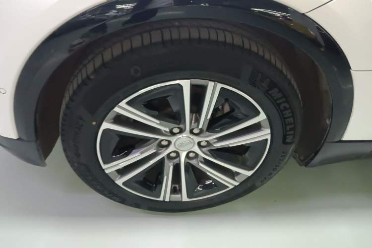 Used Cadillac LYRIQ 2022 Rear-Drive Long-Range Prestige Edition

