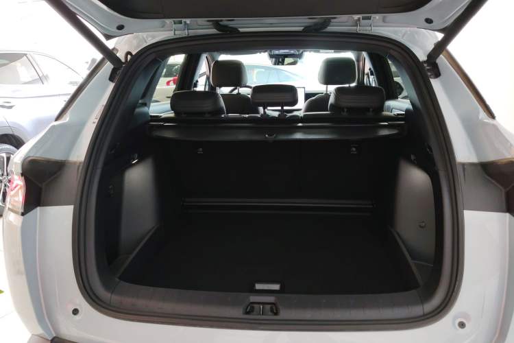 Used BYD Song L DM-i 2025 Intelligent Driving Version 160 km Beyond-Range Type