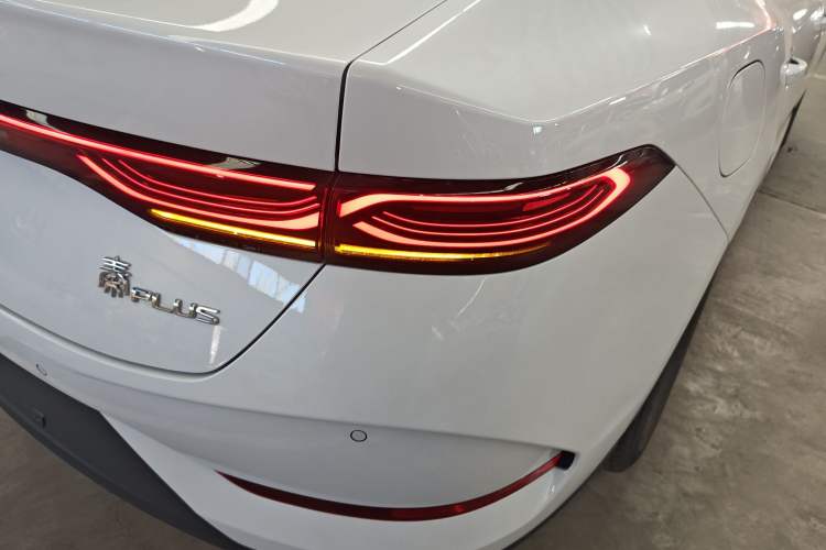 Used BYD Qin PLUS 2025 DM-i Smart Drive 55KM Leading Model
