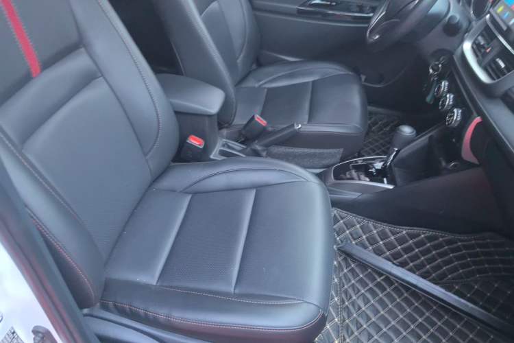 Used Toyota YARiS L 2020 X-Trail X 1.5L CVT Luxury Edition