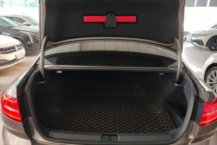 Used Volkswagen Magotan 2019 330TSI DSG Luxury Version China VI Standard
