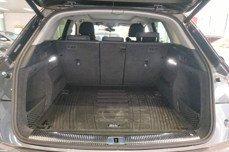 Used Audi Q5L 2022 40T Luxury Dynamic Model
