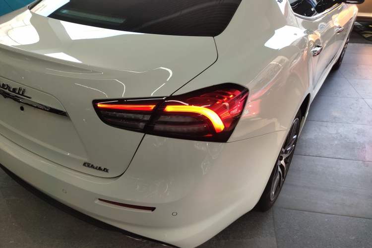 Used Maserati Ghibli 2021 2.0T Sharp Edition