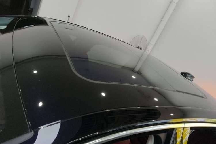 Used Hongqi H5 2025 2.0T Automatic Flag Edition – 500 000 Units Commemorative Version
