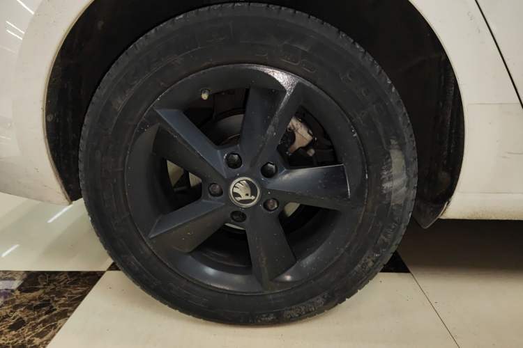 Used Skoda Octavia 2019 1.5L Manual Standard Edition China VI
