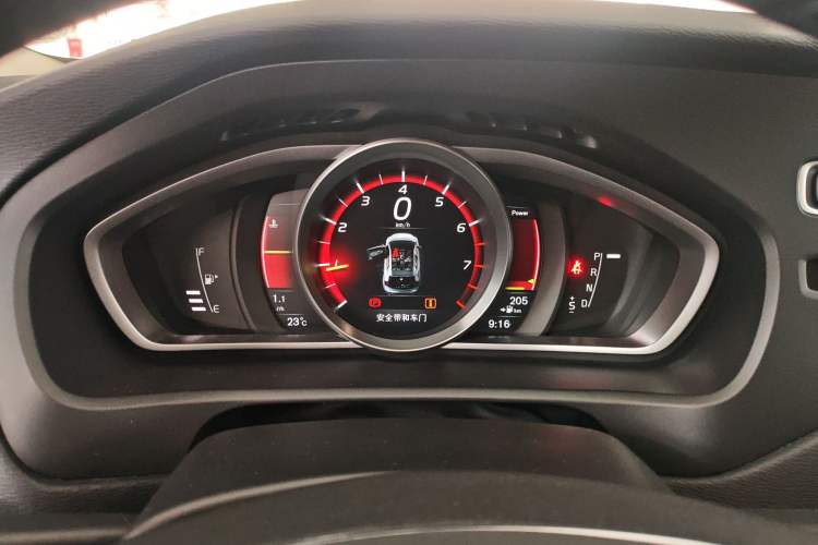 Used Volvo V40 2017 T3 Zhiyi Edition