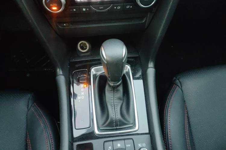 Used Mazda Mazda 3 Axela 2017 Sedan 1.5L Automatic Luxury Model Emission Standard China V
