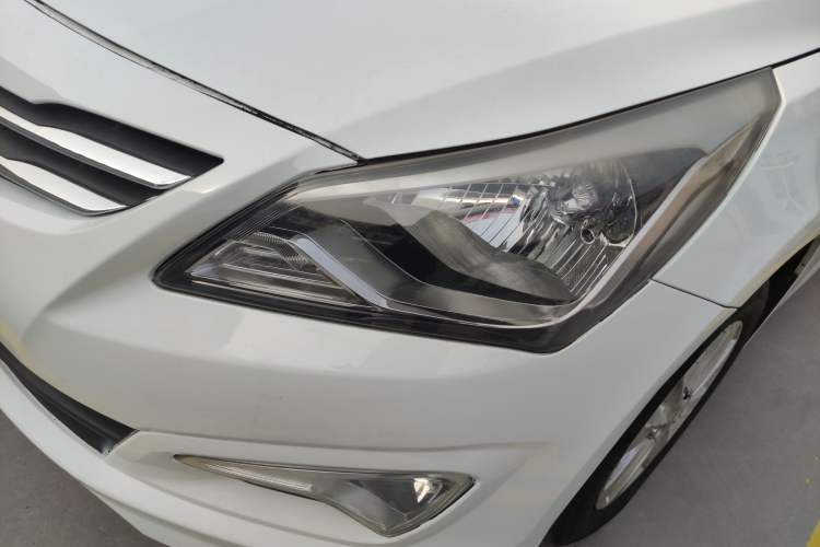 Used Hyundai Verna 2014 1.4L Manual Smart GLS Trim