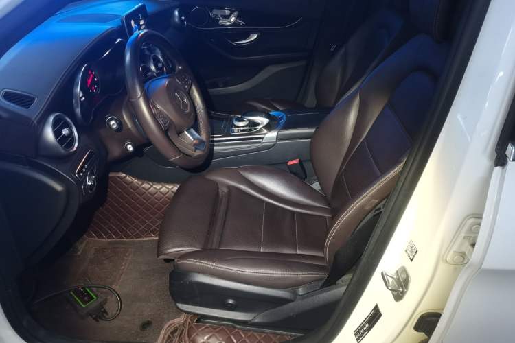 Used Mercedes-Benz GLC 2016 GLC 260 4MATIC Luxury Model