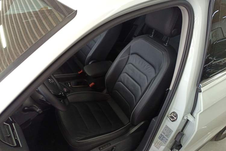 Used Volkswagen Tiguan 2018 330TSI All-Wheel-Drive Innovation Model
