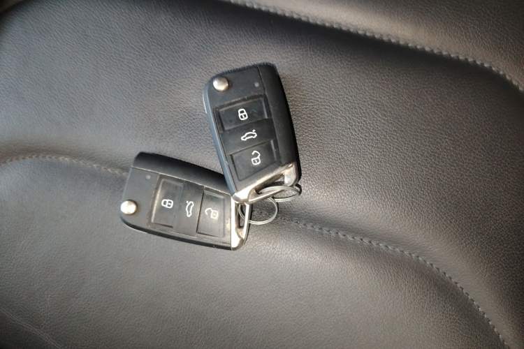 Used Volkswagen Tiguan L 2020 330TSI Automatic Two-Wheel Drive Panoramic Comfort Edition China VI Standard