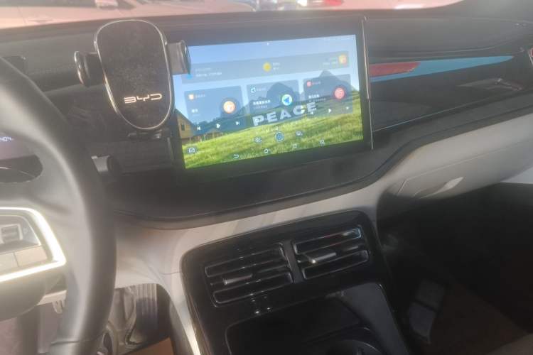 Used BYD Qin PLUS 2023 Champion Edition DM-i 55KM Leading Model
