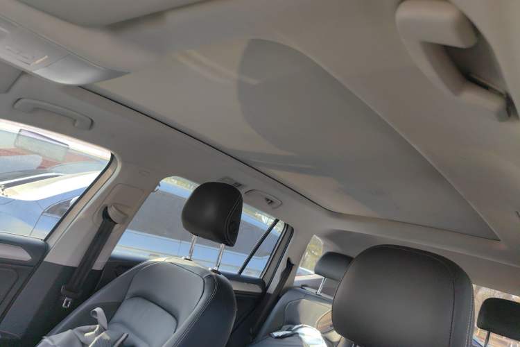 Used Volkswagen Tiguan L 2019 330TSI Automatic Two-Wheel Drive Smart Luxury Version China VI Standard
