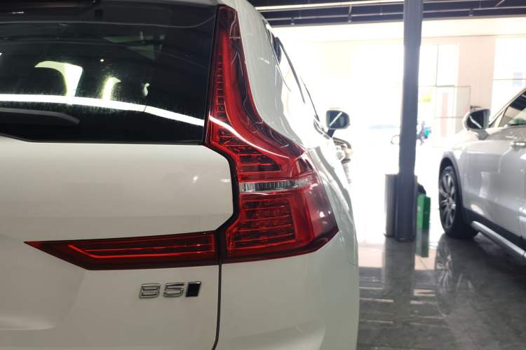 Used Volvo XC60 2025 B5 Four-Wheel Drive Smart & Advanced Luxury Edition
