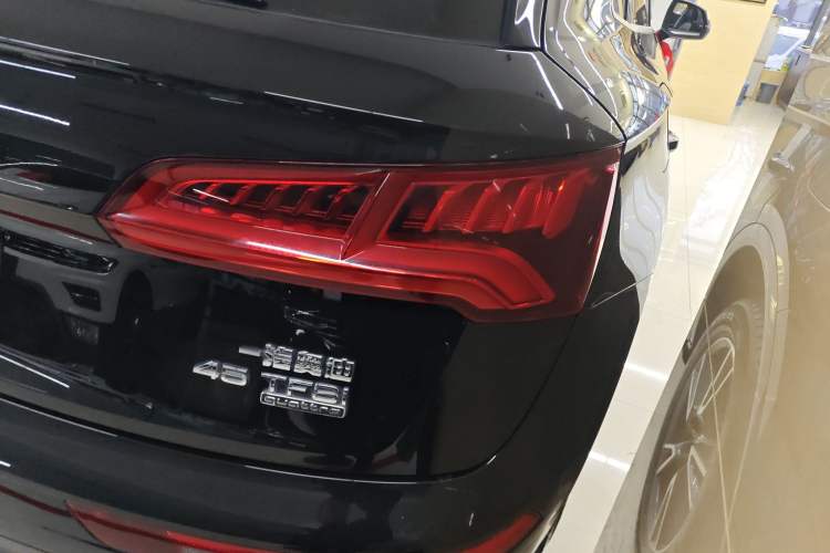 Used Audi Q5L 2020 45 TFSI Prestige Fashion Model
