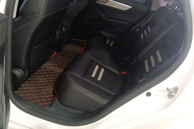 Used BYD Qin Pro 2019 Super Edition 1.5TI Automatic Smart Connect Flagship Model China V Standard
