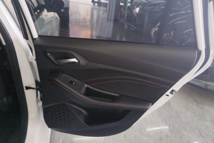 Used MG 5 2023 180 DVVT CVT Luxury Edition
