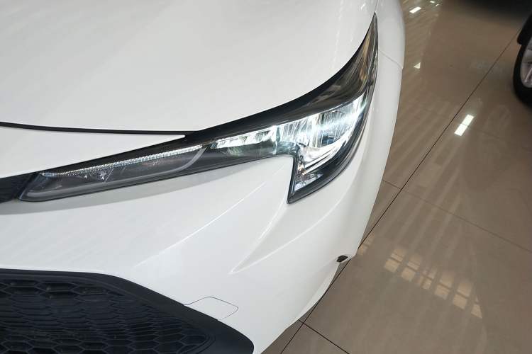 Used Toyota Levin 2021 Dual-Motor 1.8H E-CVT Leading Edition
