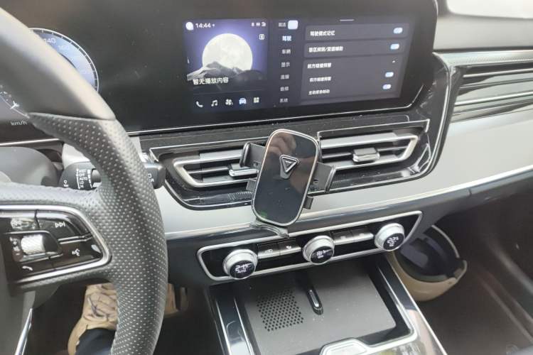 Used Hongqi HS5 2023 2.0T Qixiang Pro Edition
