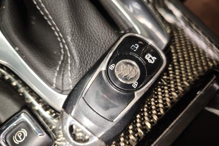 Used Buick Regal 2017 20T Luxury Model
