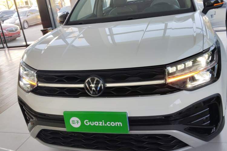 Used Volkswagen Tharu 2023 300TSI Two-Wheel-Drive Moon Luxury Edition
